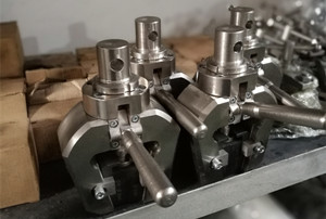 萬(wàn)能試驗(yàn)機(jī)鉗口的材質(zhì)與工藝